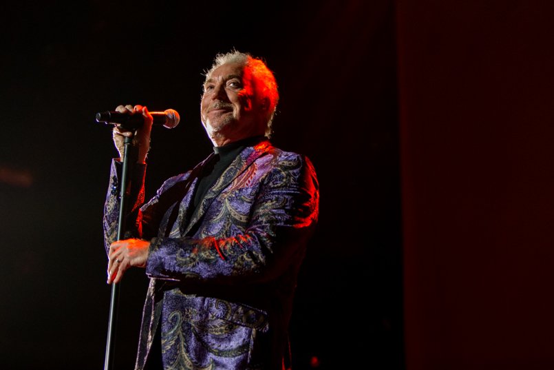 120514_moz5_tomjones