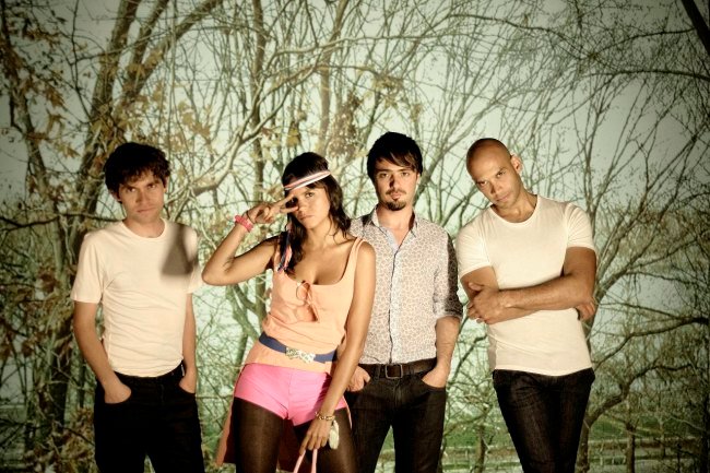 BombaEstereo