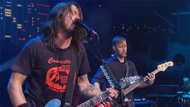 090215_foofighters2