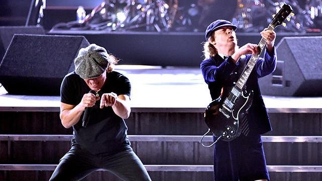 090215_grammy2