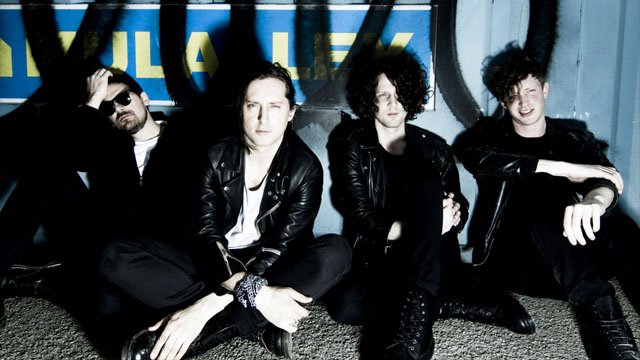 120215_carlbarat1