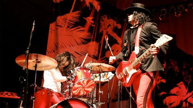 060415_whitestripes1