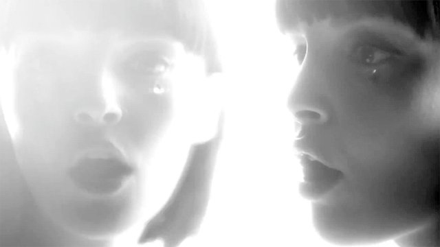 170815_chvrches1