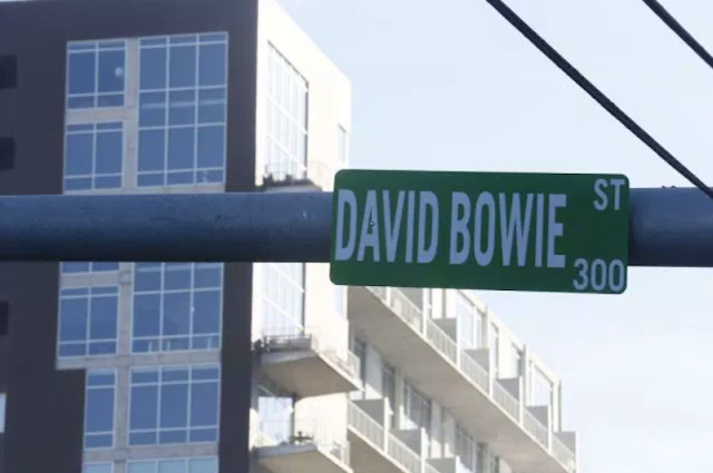 140116_bowieruaaustin01