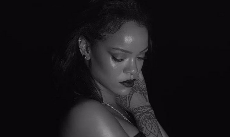 310316_rihanna2