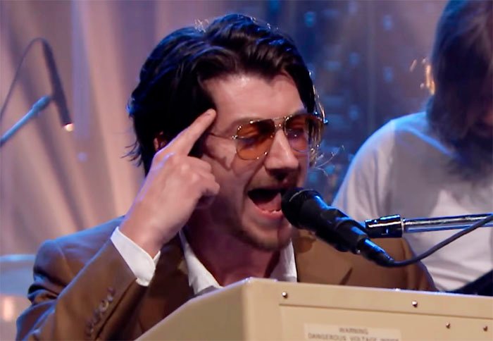 110518_arcticmonkeys2