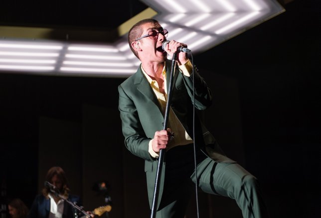 301118_arcticmonkeys2